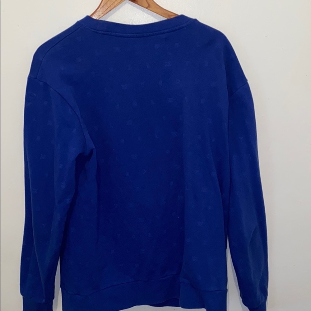 Sweatshirt - Picture 7 of 8